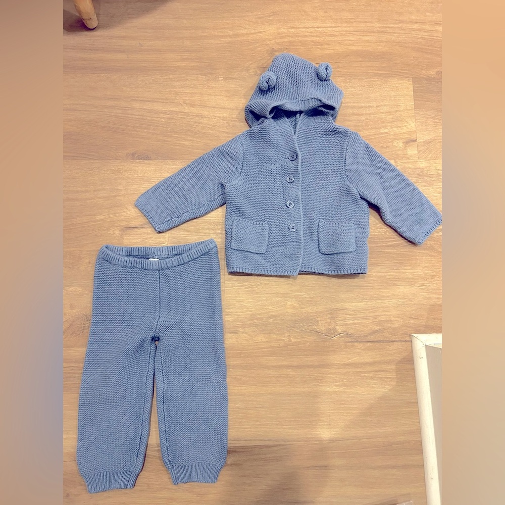 Baby Gap knit set cute with bear ears!!